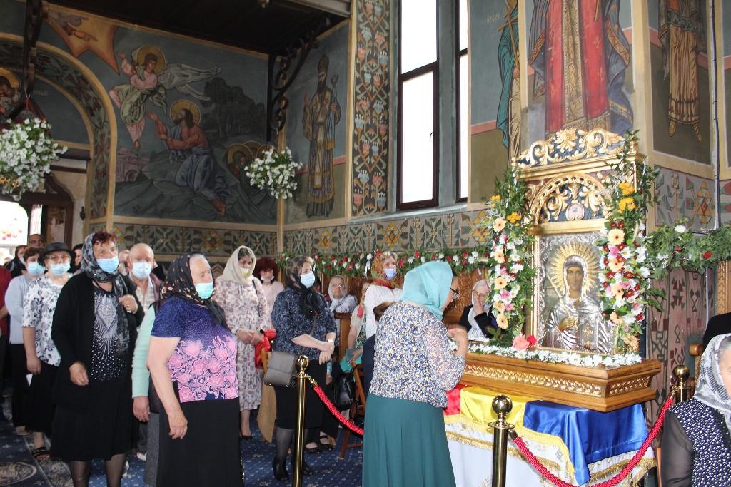 Moment aniversar în Biserica Precista din Târgu Ocna Moment aniversar în Biserica Precista din Târgu Ocna