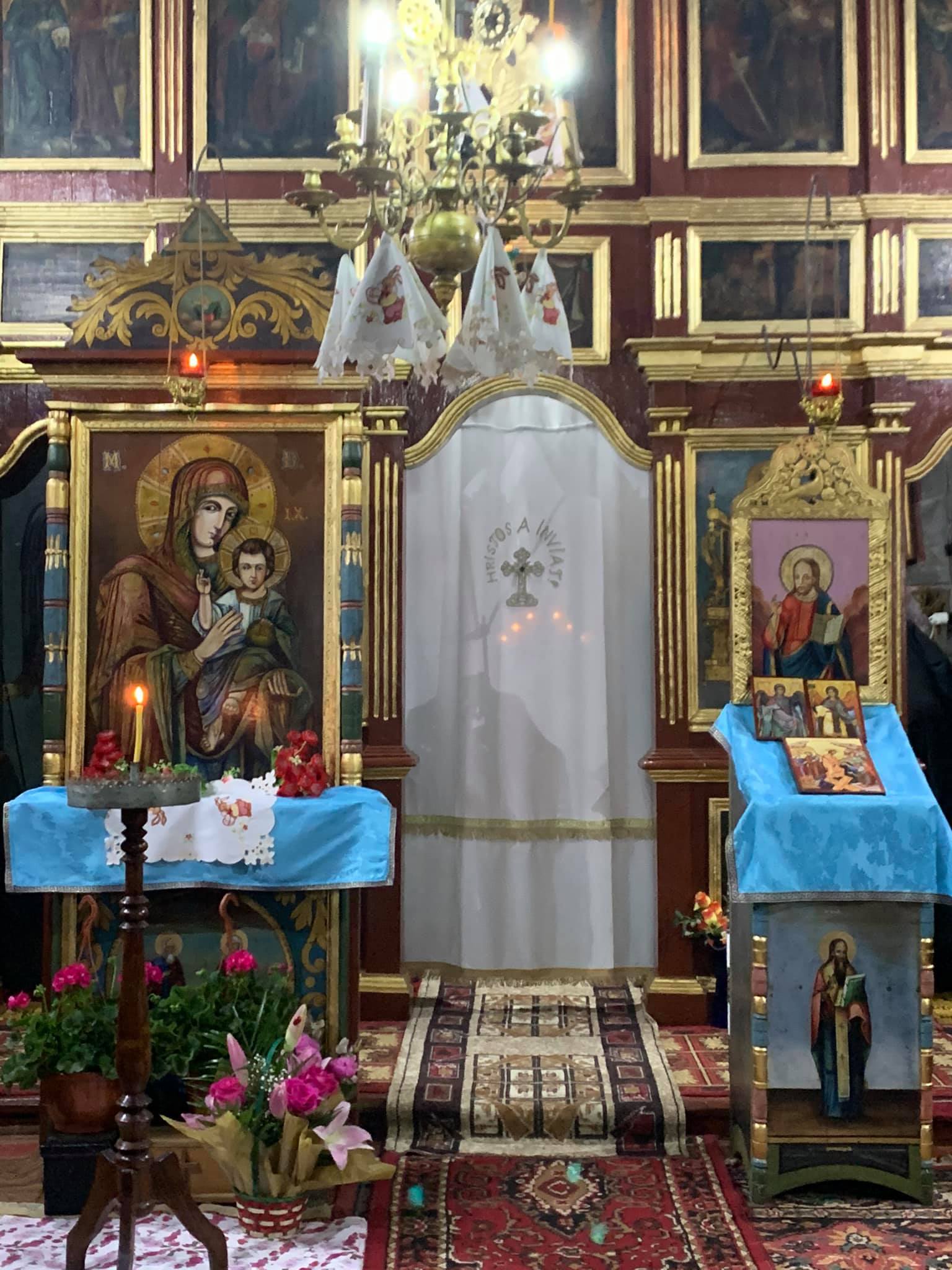 La Parohia „Sfinții Voievozi” – Cristești II, Protopopiatul Botoșani, a fost instalat un nou preot