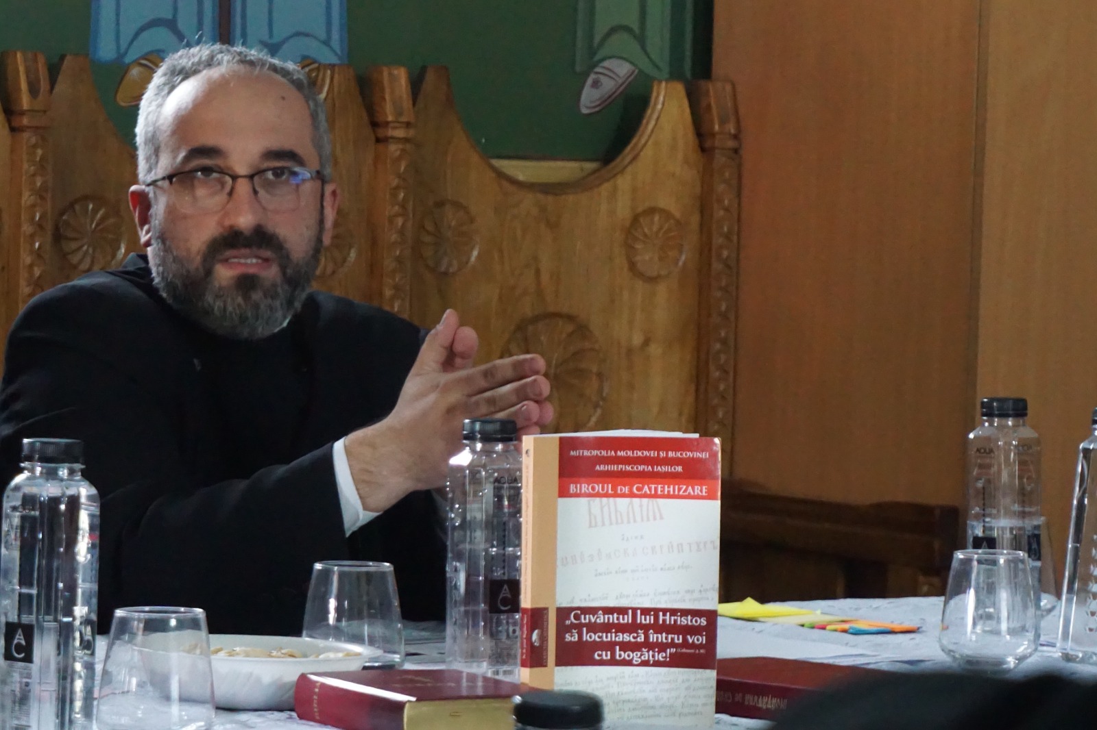 „Cateheza este temelia pe care se construiește predica preotului”