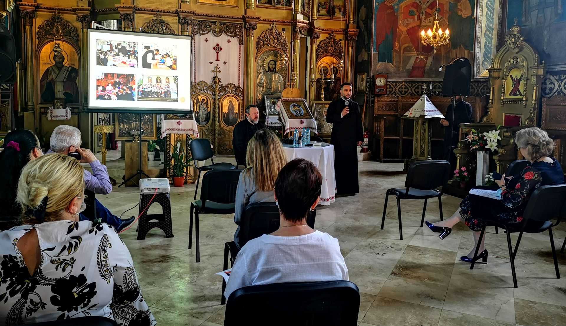 Noile proiecte „Alege Şcoala” sunt dedicate copiilor cu părinți plecați în străinătate