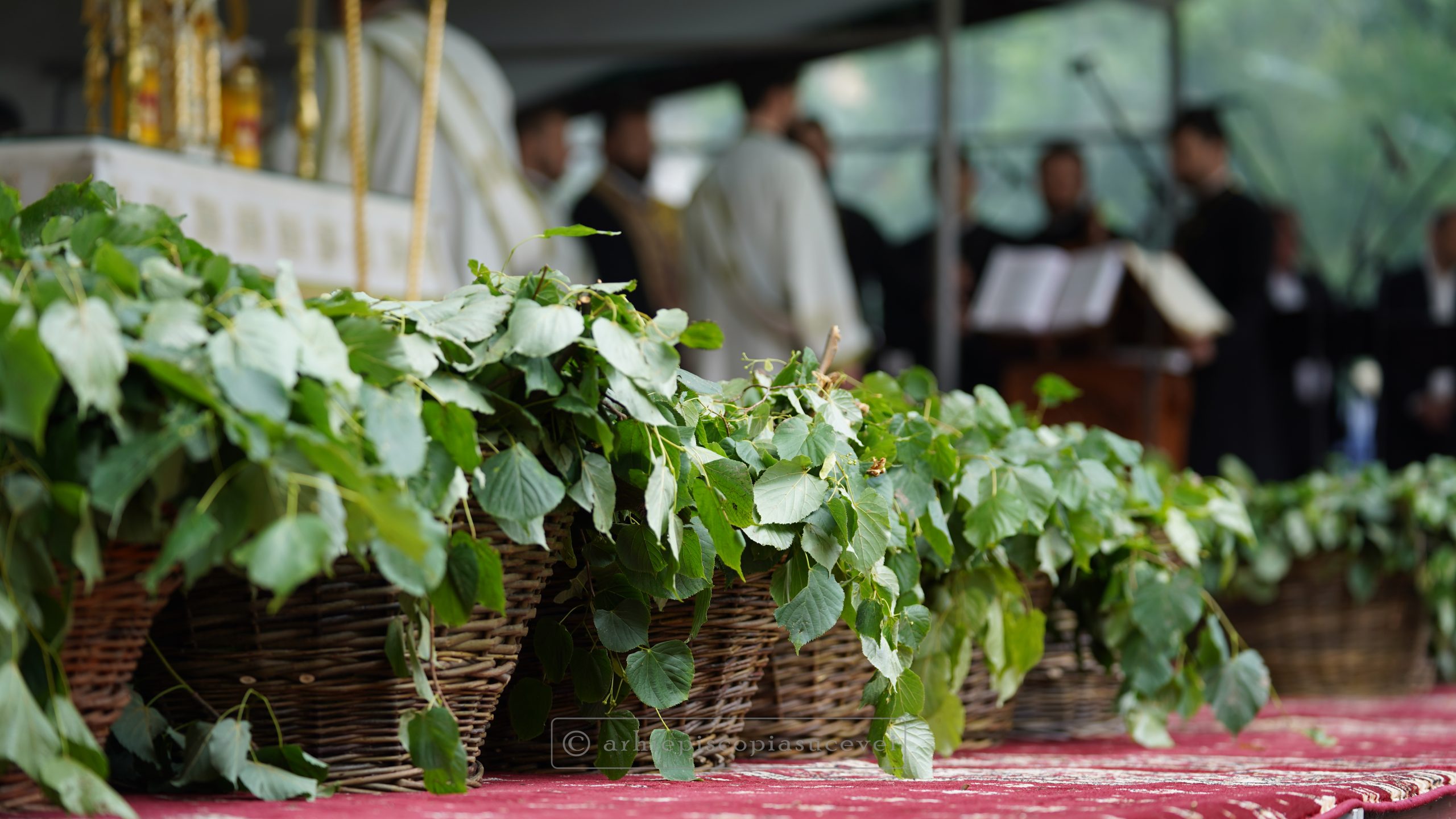 Sărbătoarea Pogorârii Sfântului Duh la Catedrala Arhiepiscopală din Suceava – Mănăstirea Sfântul Ioan cel Nou
