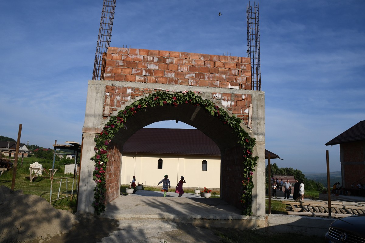 Biserica „Soborul Tuturor Sfinţilor” din Parohia Urşiţa-Mironeasa şi-a serbat hramul