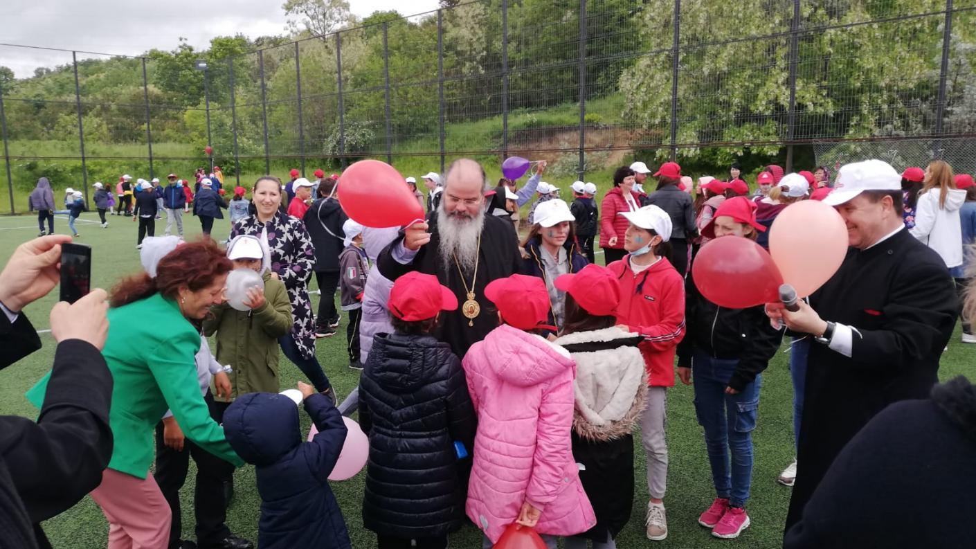 1 iunie 2021 – „Împreună cu bucurie” dedicat copiilor de către Asociația „Filantropia Ortodoxă Huși” a Episcopiei Hușilor