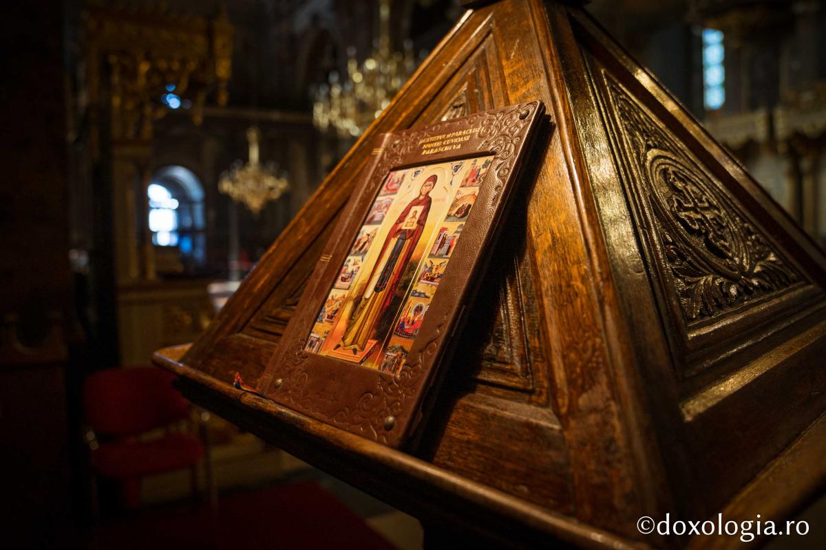 „Sfânta Cuvioasă Parascheva – 380”: Program liturgic special la Catedrala Mitropolitană din Iași și la Mănăstirea „Sfinţii Trei Ierarhi”