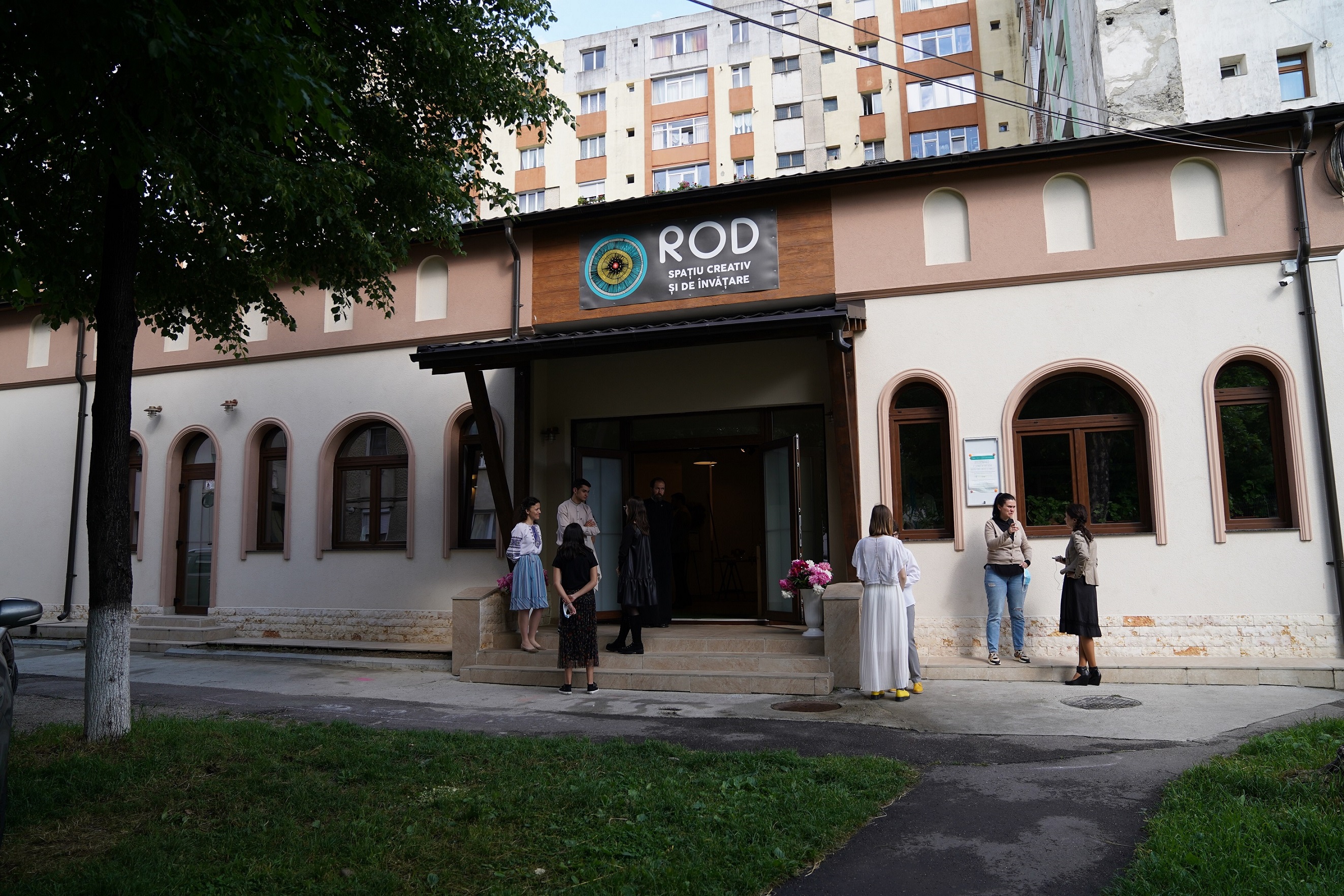 (Video) Sfințirea Spațiului creativ și de învățare - ROD - al Protopopiatului Piatra Neamț