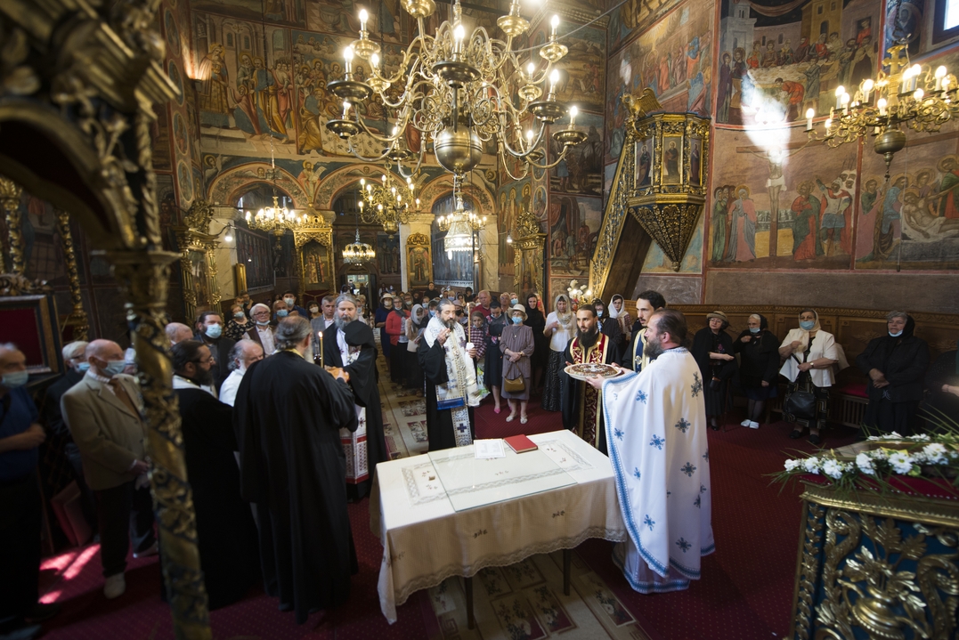 Slujire arhierească la hramul Mănăstirii Golia, după mai bine de 20 de ani