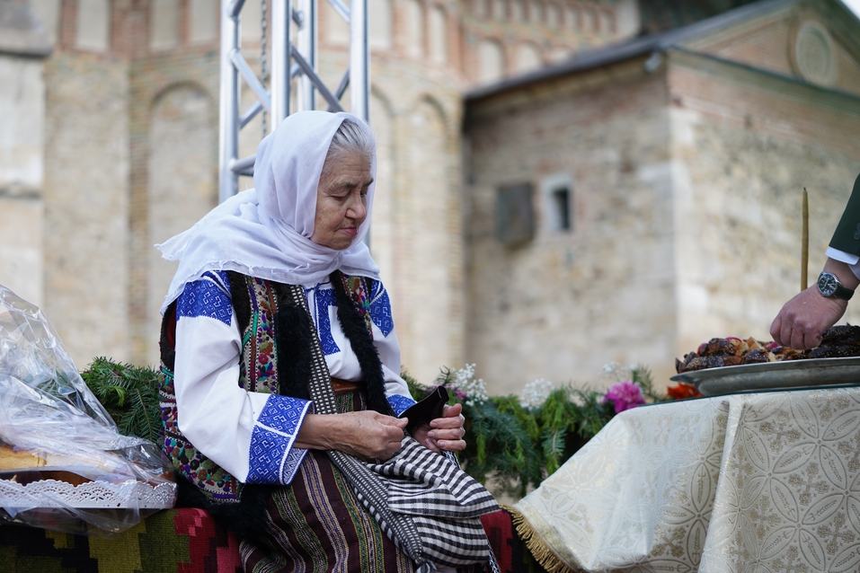 Hramul Mănăstirii Neamț: „Prin participarea noastră la Sfânta Liturghie, suntem prezenți la Înălțarea Domnului la cer”