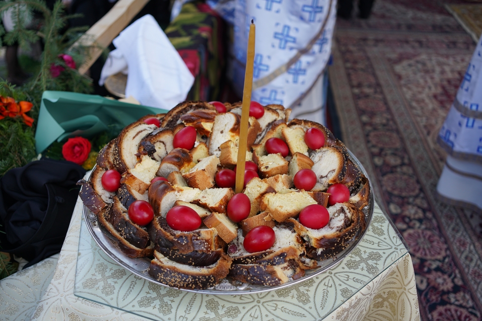 Hramul Mănăstirii Neamț: „Prin participarea noastră la Sfânta Liturghie, suntem prezenți la Înălțarea Domnului la cer”