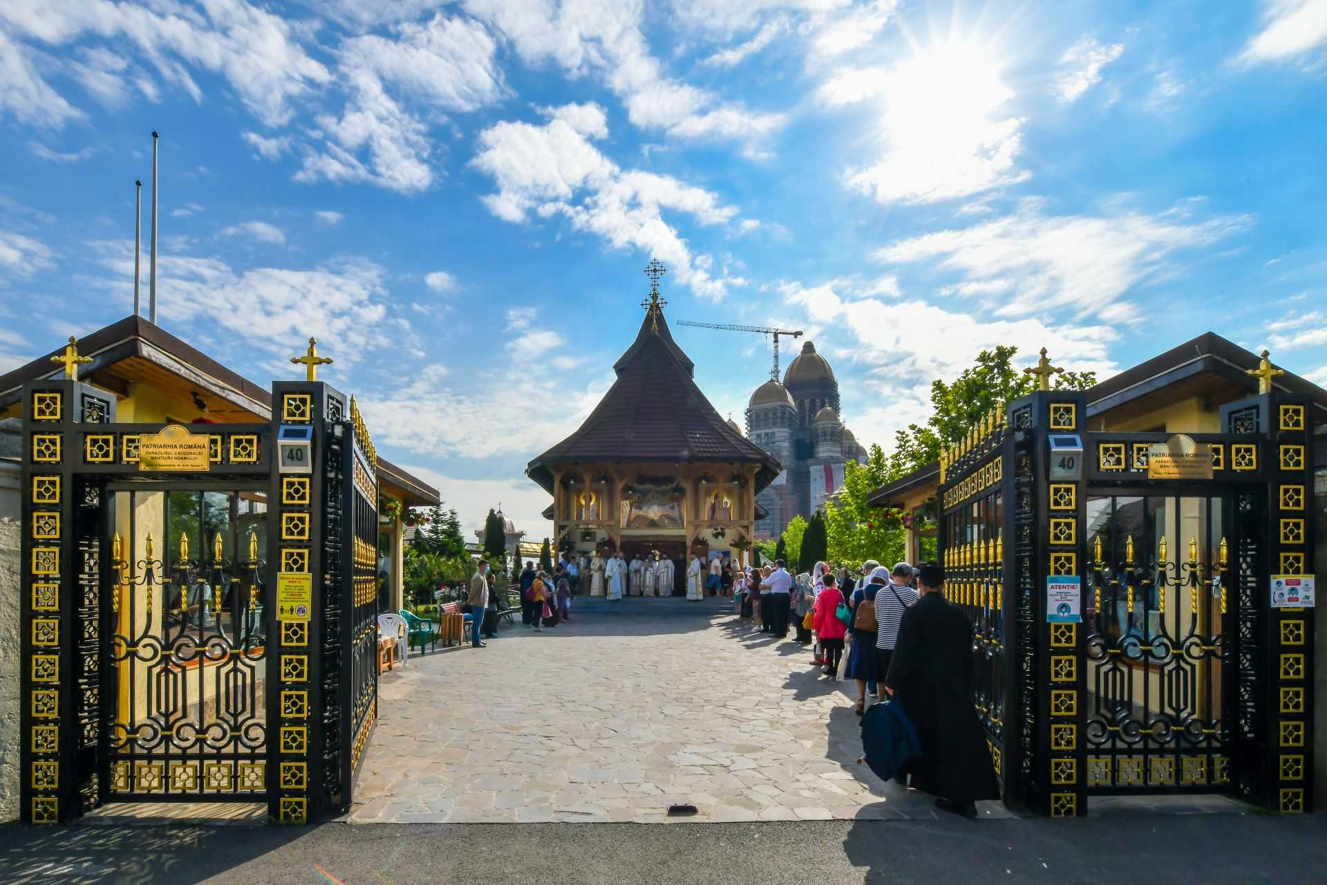 PS Timotei de hramul Catedralei Naționale: Sărbătoarea Înălțării Domnului ne arată că nu suntem legați de țărână