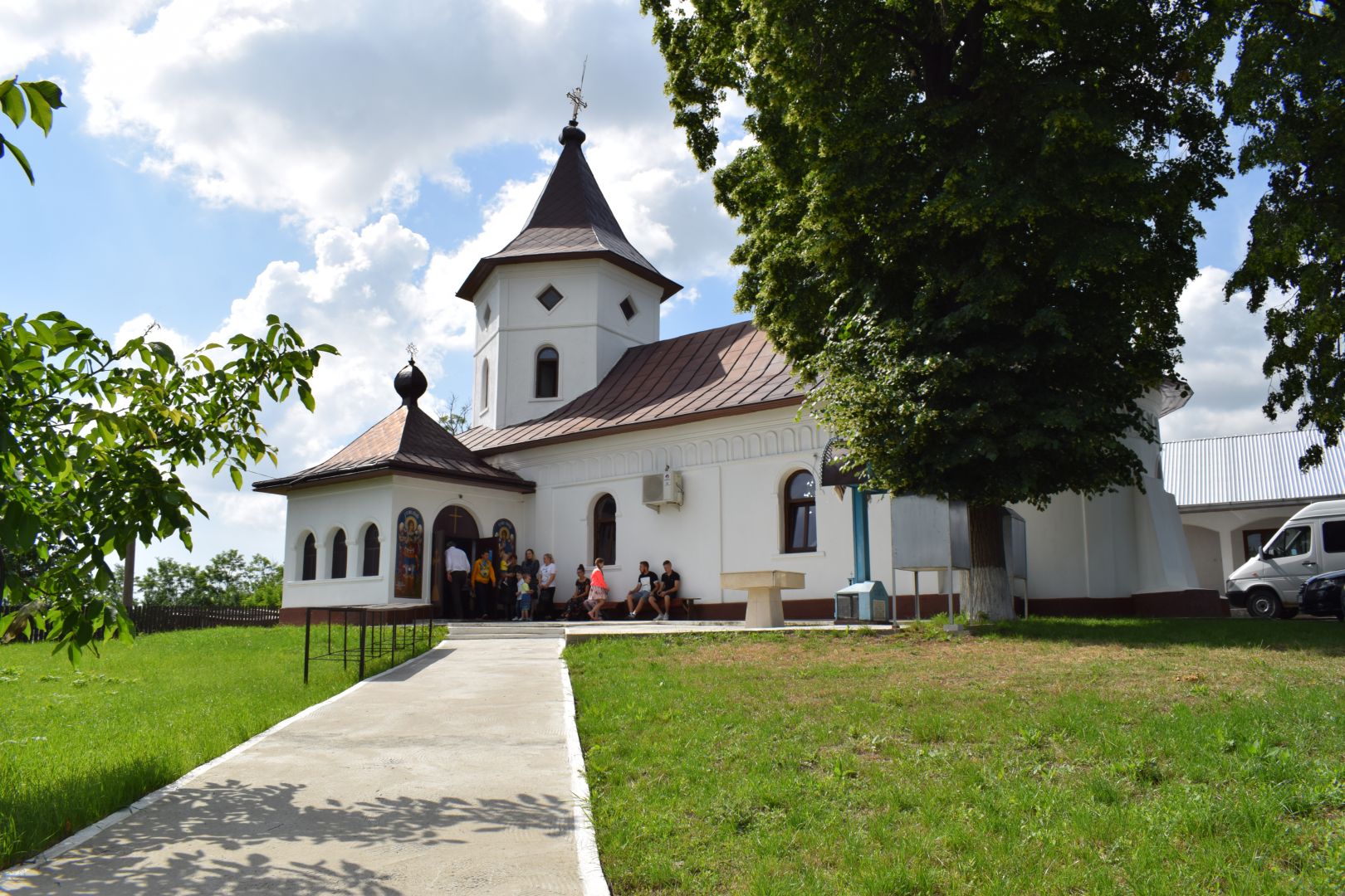 La Parohia „Sfinții Arhangheli” – Stroiești a fost instalat un nou preot