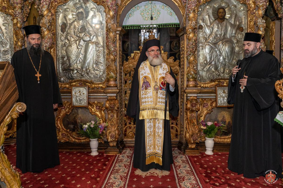 Parohia Mănăstirea Cașin II a primit în dar un veșmânt al Sfântului Dimitrie cel Nou