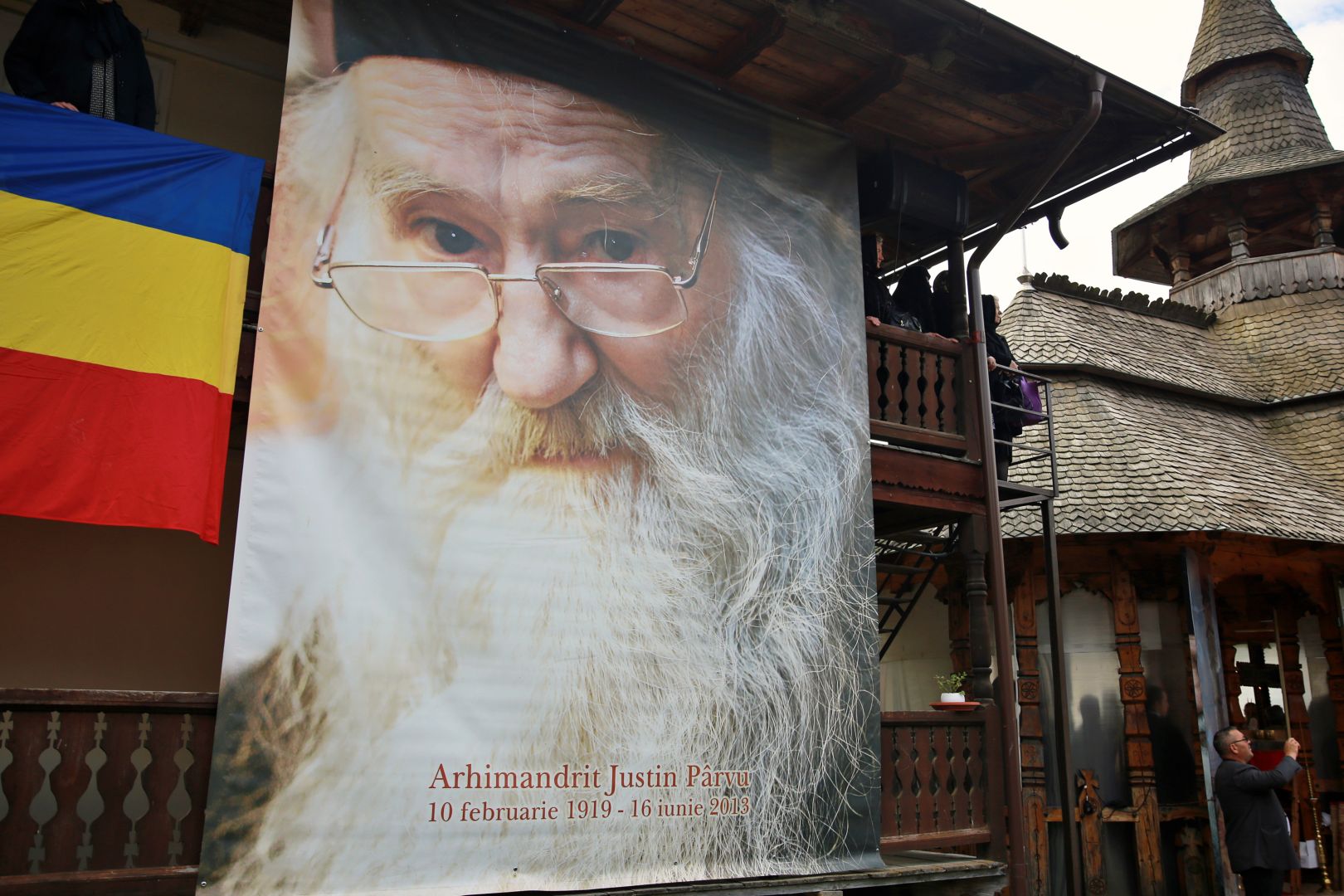 foto: Flavius Popa De 8 ani, părintele Iustin Pârvu se află în Împărăția lui Dumnezeu. PS Emilian Crișanul a oficiat slujba Parastasului pentru duhovnicul de la Petru-Vodă