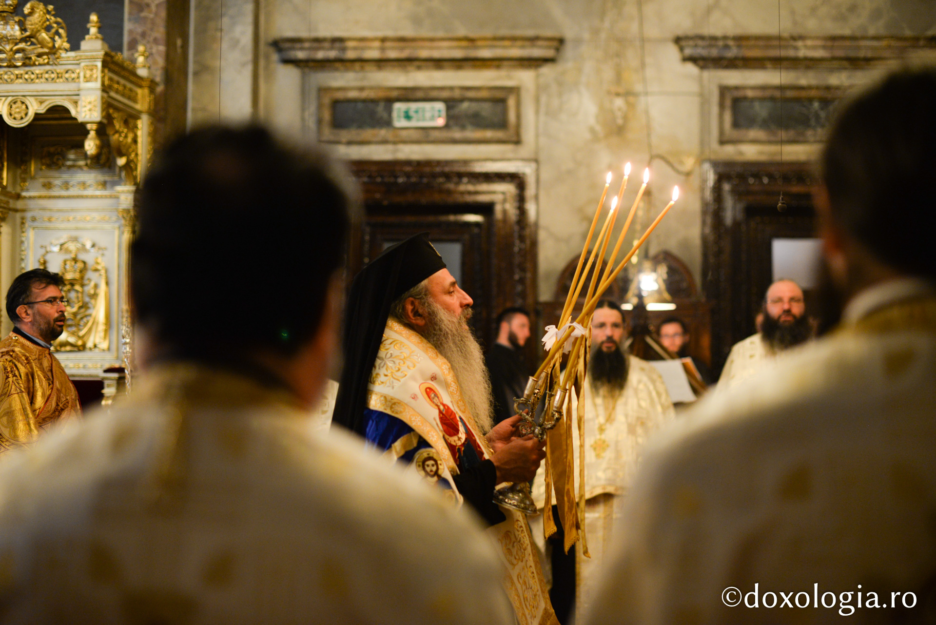 Slujbă de priveghere în cinstea Sfintei Cuvioase Parascheva, la Catedrala Mitropolitană din Iași