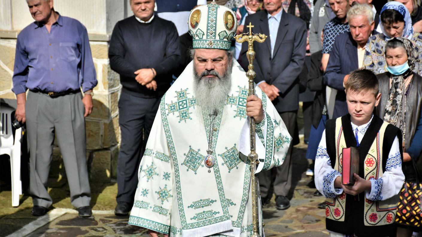 PS Ignatie: „Dumnezeu, Unic în Ființa Sa și Întreit în Persoane, este comuniune, dragoste și dăruire, iar nu izolare, egoism sau singurătate”