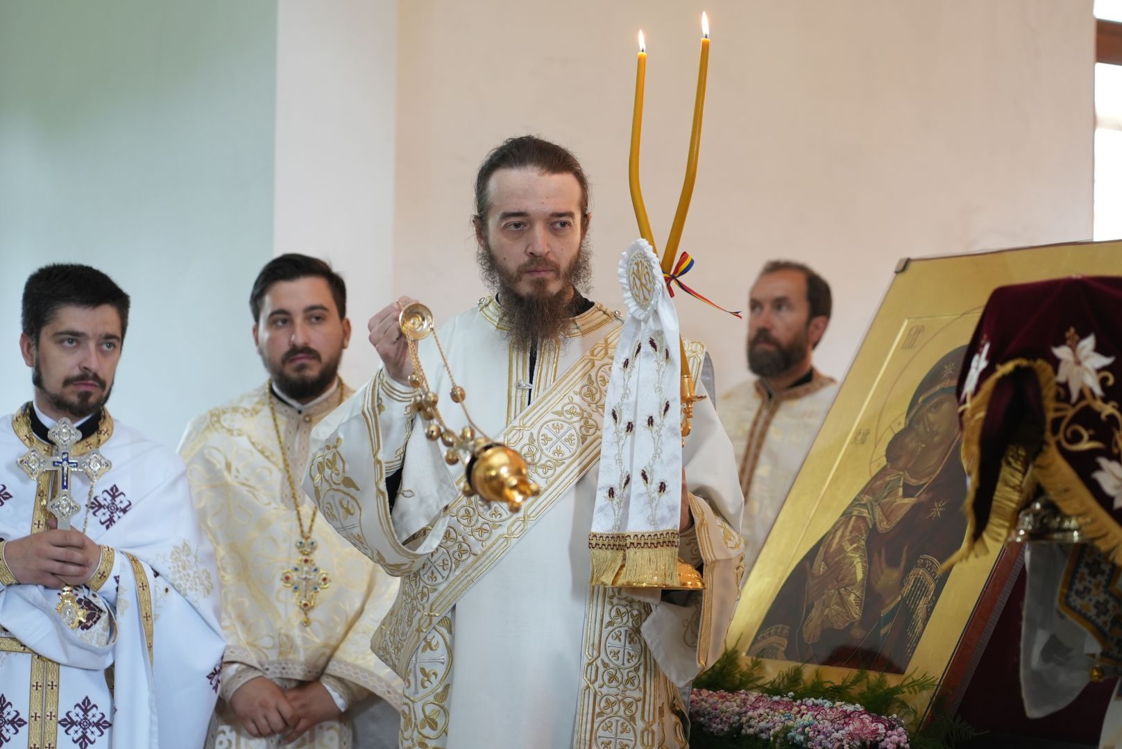 PS Nichifor Botoșăneanul la Mănăstirea Paltin – Petru Vodă: „Suntem chemați să ne plecăm și să luăm aminte la viața Sfântului Iustin Martirul și Filosoful”