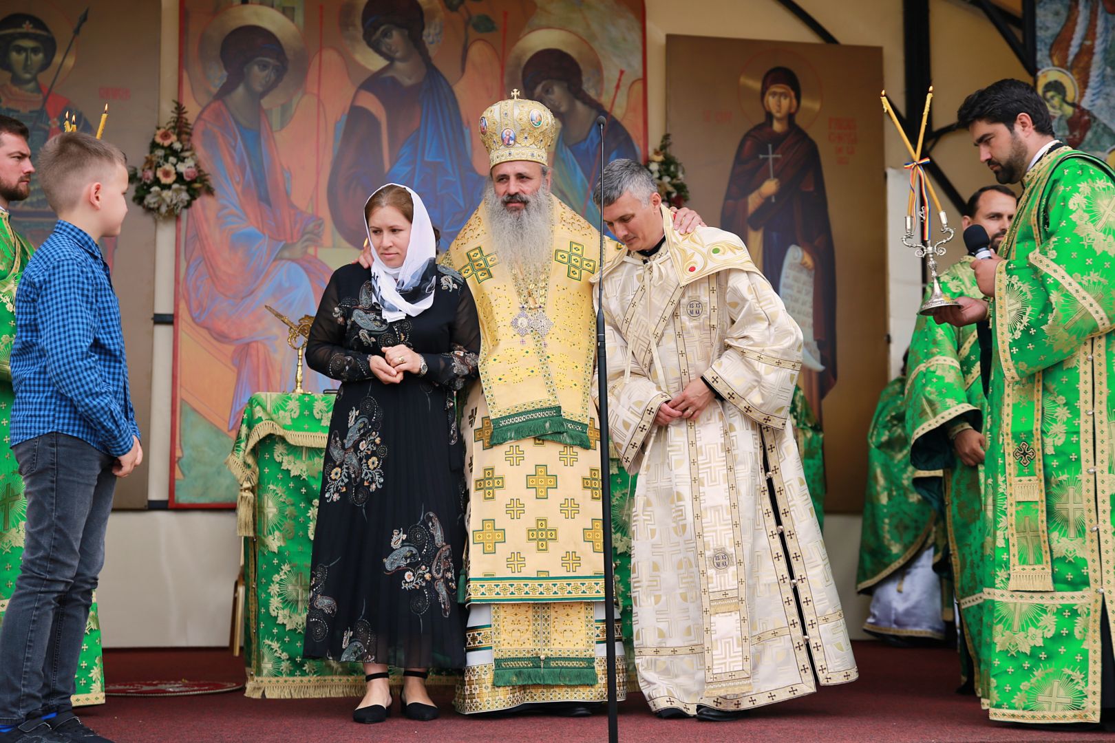 Sărbătoarea Pogorârii Duhului Sfânt la Iași: Mitropolitul Teofan a explicat când vine Duhul Sfânt asupra oamenilor