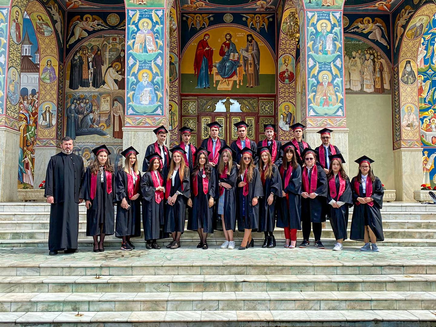 Festivitate de absolvire la Seminarul Teologic „Veniamin Costachi” de la Neamț