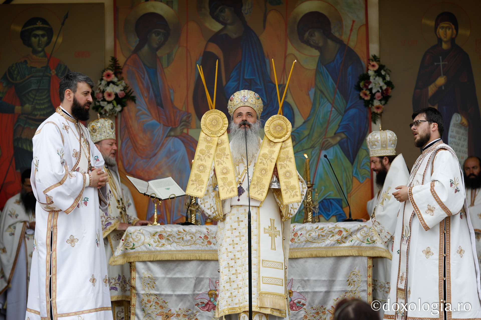 De 380 de ani, Sfânta Cuvioasă Parascheva ocrotește ținutul binecuvântat al Moldovei: „Mulţumim lui Dumnezeu pentru darul făcut Iaşilor”