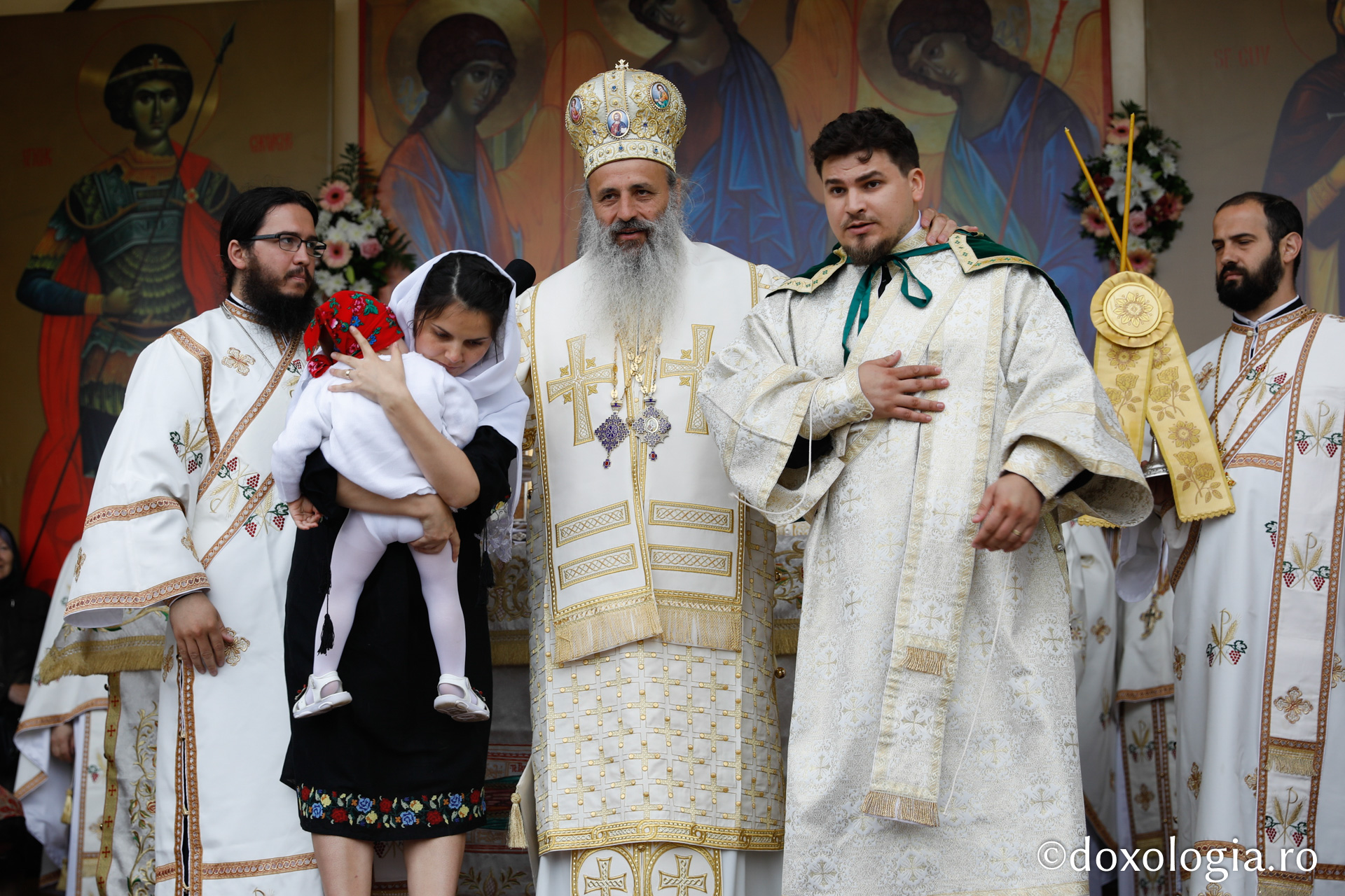 De 380 de ani, Sfânta Cuvioasă Parascheva ocrotește ținutul binecuvântat al Moldovei: „Mulţumim lui Dumnezeu pentru darul făcut Iaşilor”