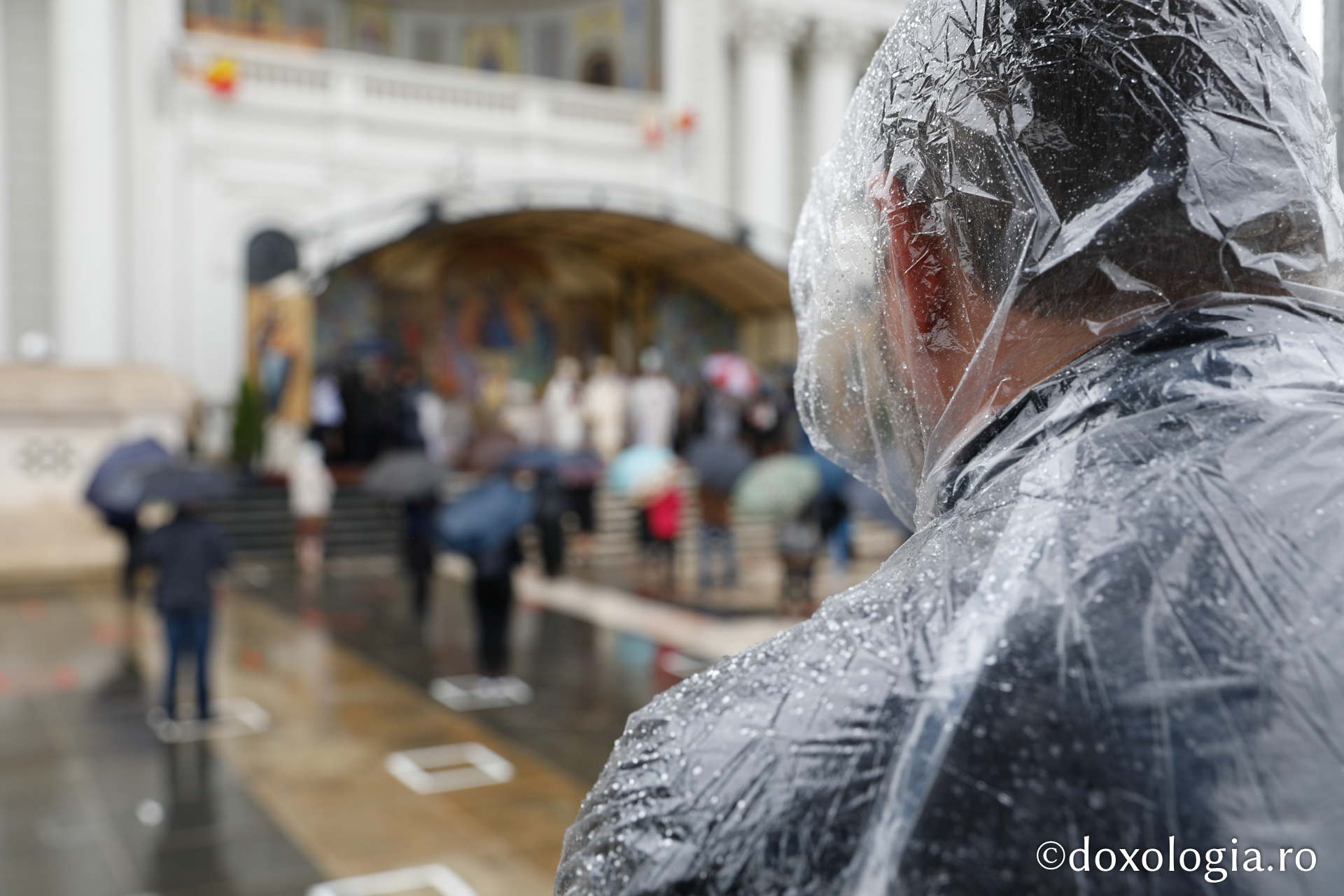 De 380 de ani, Sfânta Cuvioasă Parascheva ocrotește ținutul binecuvântat al Moldovei: „Mulţumim lui Dumnezeu pentru darul făcut Iaşilor”