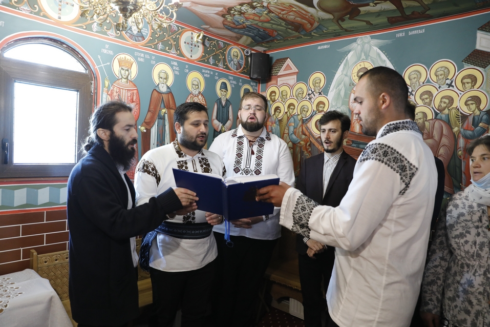 Foto: Constantin Comici Pictura bisericii din curtea Spitalului Clinic „Dr. C. I. Parhon” ‒ Iași, sfințită de PS Părinte Nichifor Botoșăneanul