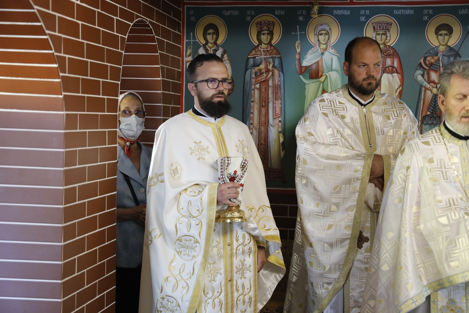 Foto: Constantin Comici Pictura bisericii din curtea Spitalului Clinic „Dr. C. I. Parhon” ‒ Iași, sfințită de PS Părinte Nichifor Botoșăneanul