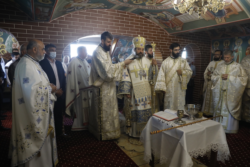 Foto: Constantin Comici Pictura bisericii din curtea Spitalului Clinic „Dr. C. I. Parhon” ‒ Iași, sfințită de PS Părinte Nichifor Botoșăneanul