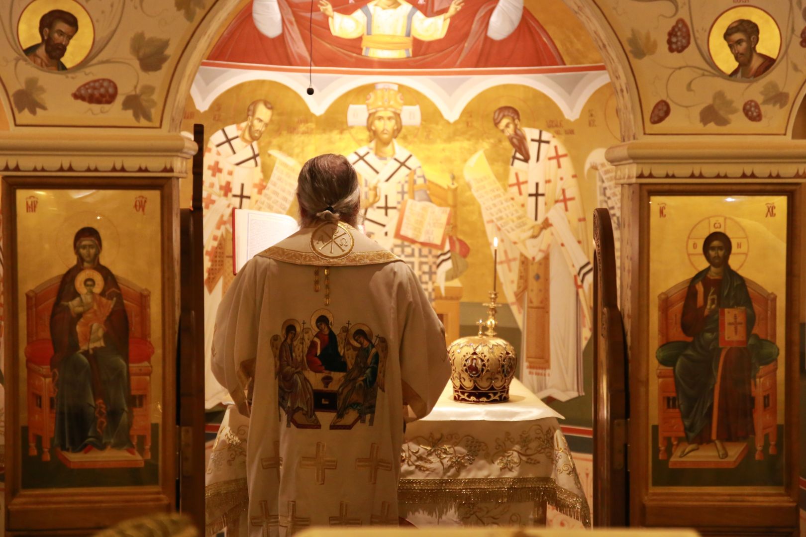 IPS Părinte Mitropolit Teofan a sfințit astăzi pictura paraclisului de la Spitalul „Providența” și a binecuvântat locul pentru o nouă biserică