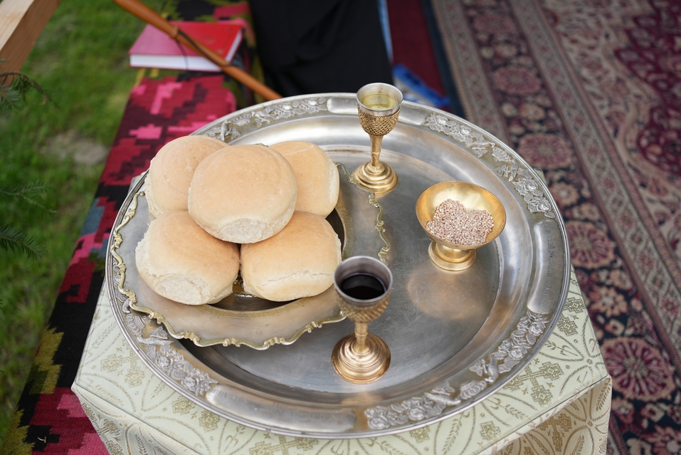 Hramul Mănăstirii Neamț: „Prin participarea noastră la Sfânta Liturghie, suntem prezenți la Înălțarea Domnului la cer”