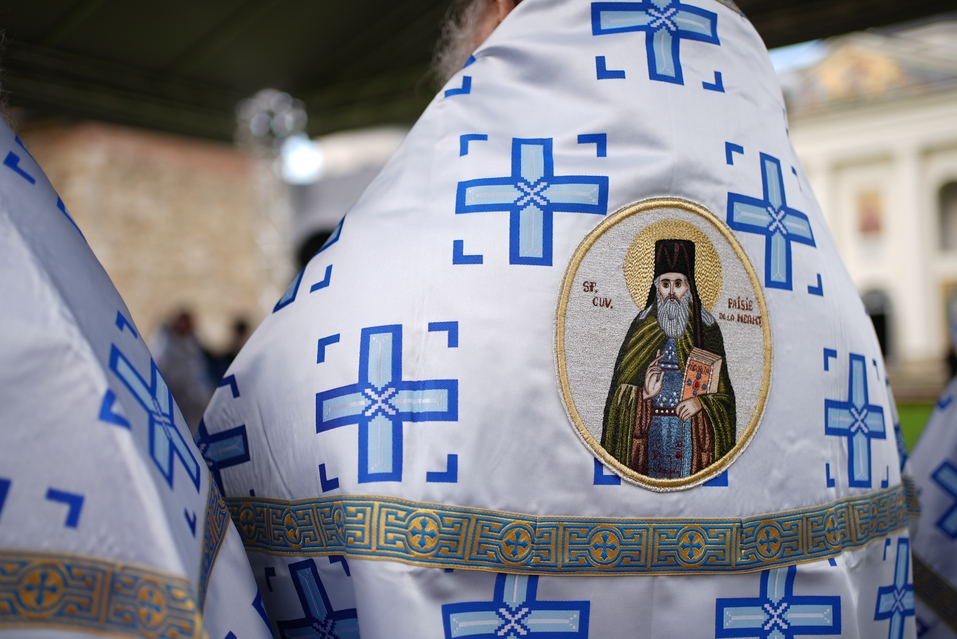 Hramul Mănăstirii Neamț: „Prin participarea noastră la Sfânta Liturghie, suntem prezenți la Înălțarea Domnului la cer”