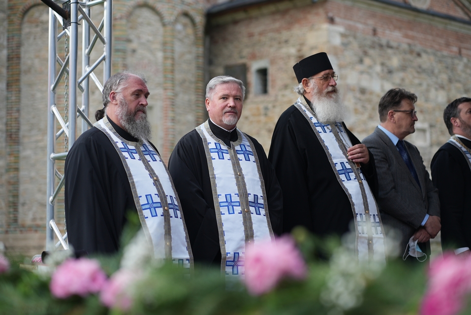 Hramul Mănăstirii Neamț: „Prin participarea noastră la Sfânta Liturghie, suntem prezenți la Înălțarea Domnului la cer”