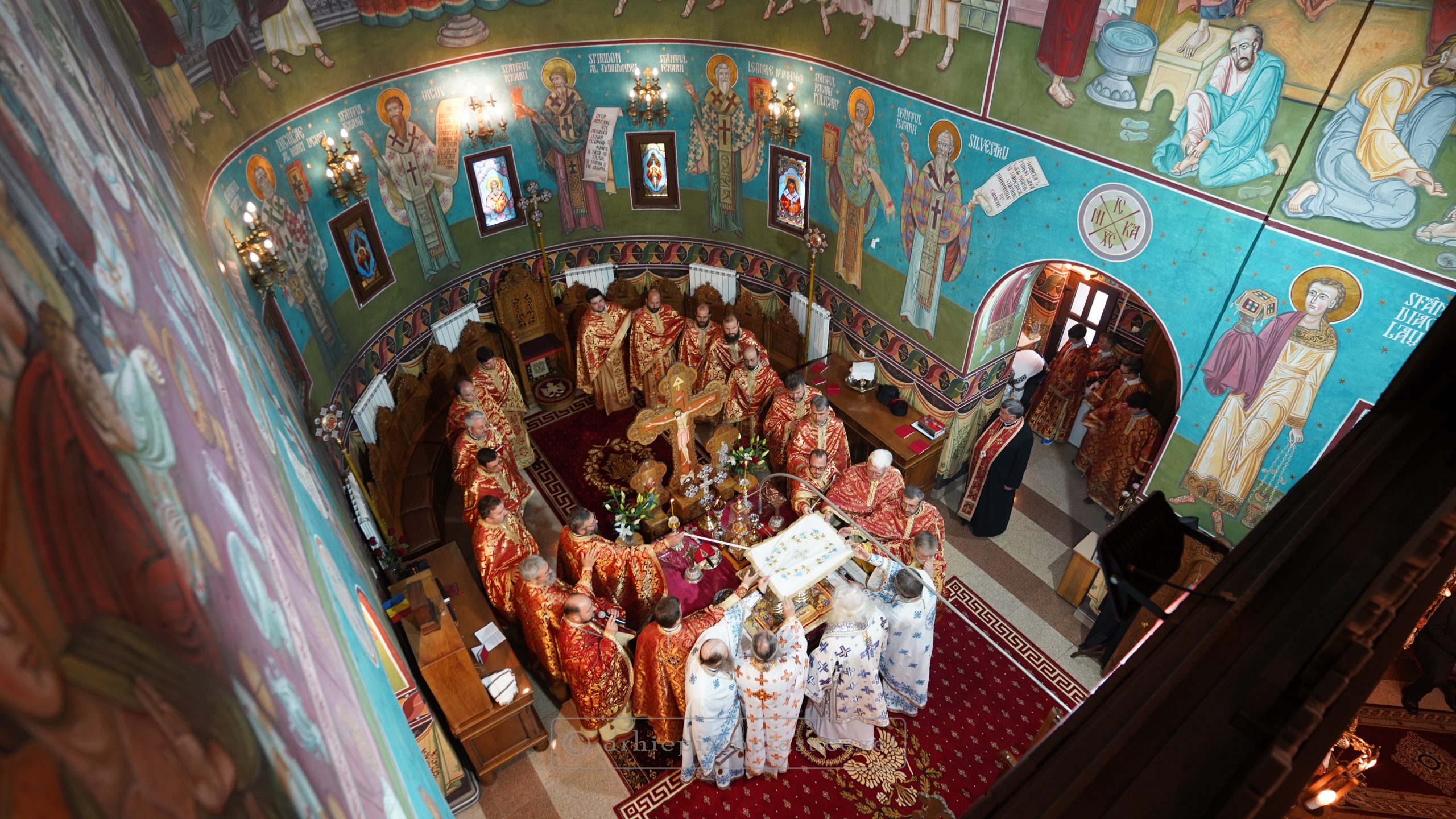 Cel de-al doilea hram al Catedralei din Gura Humorului a fost sărbătorit astăzi prin binecuvântare arhierească