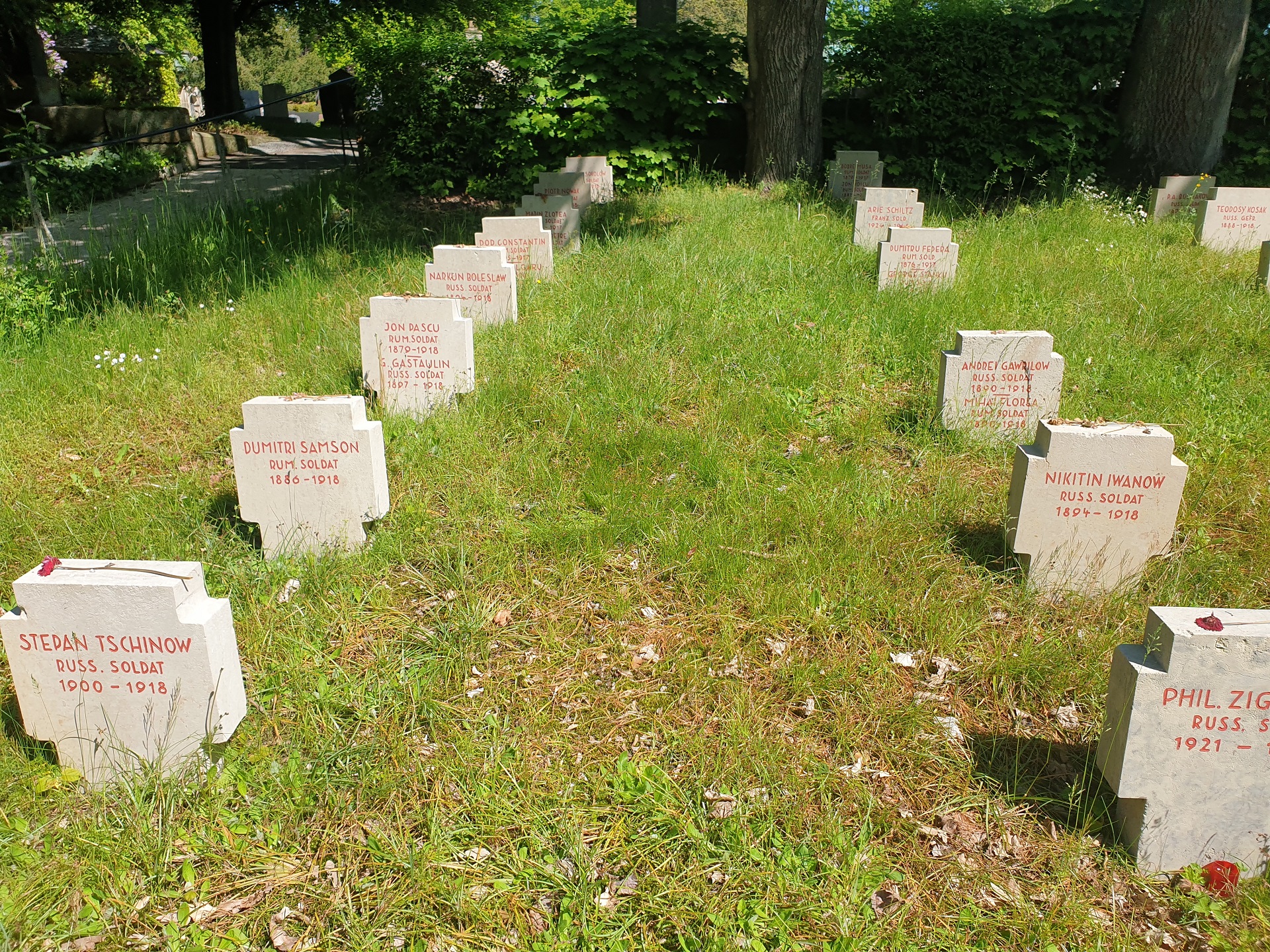 Cimitirul „Stadtfriedhof” din Bayreuth – morminte ale soldaților români în Germania