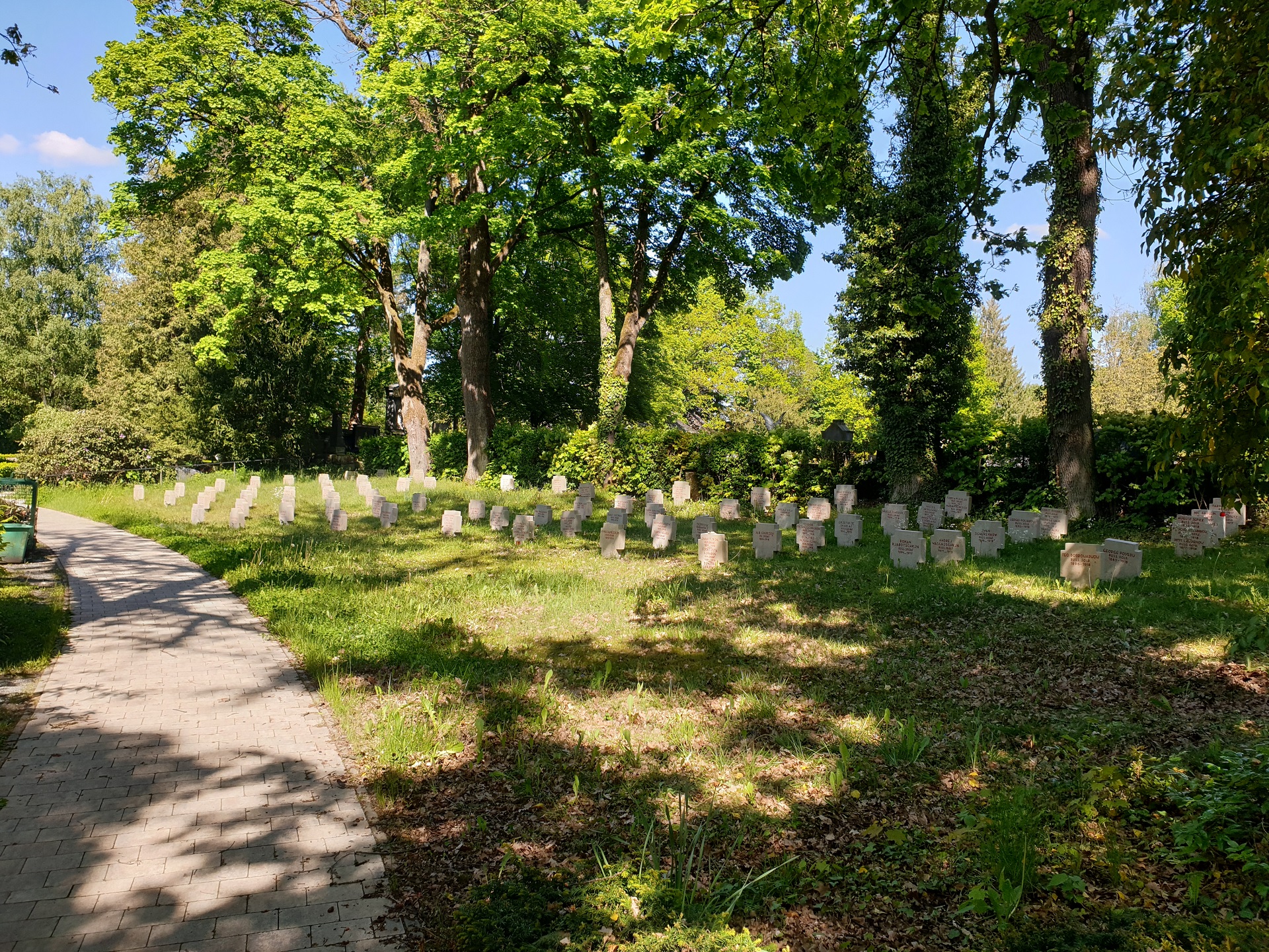 Cimitirul „Stadtfriedhof” din Bayreuth – morminte ale soldaților români în Germania