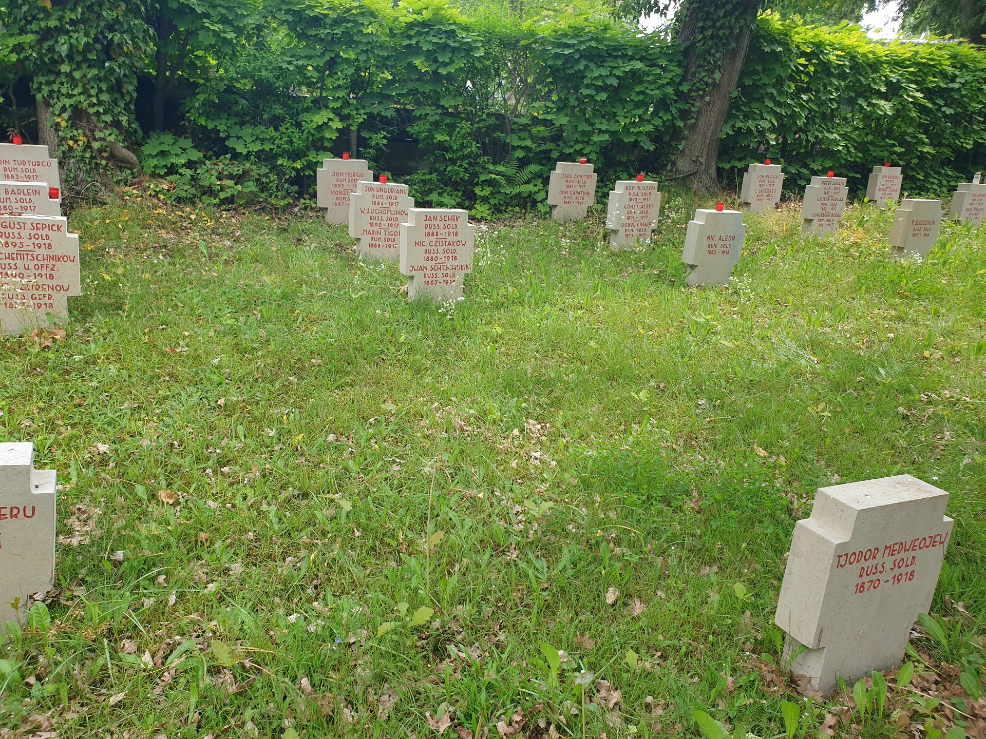 Cimitirul „Stadtfriedhof” din Bayreuth – morminte ale soldaților români în Germania