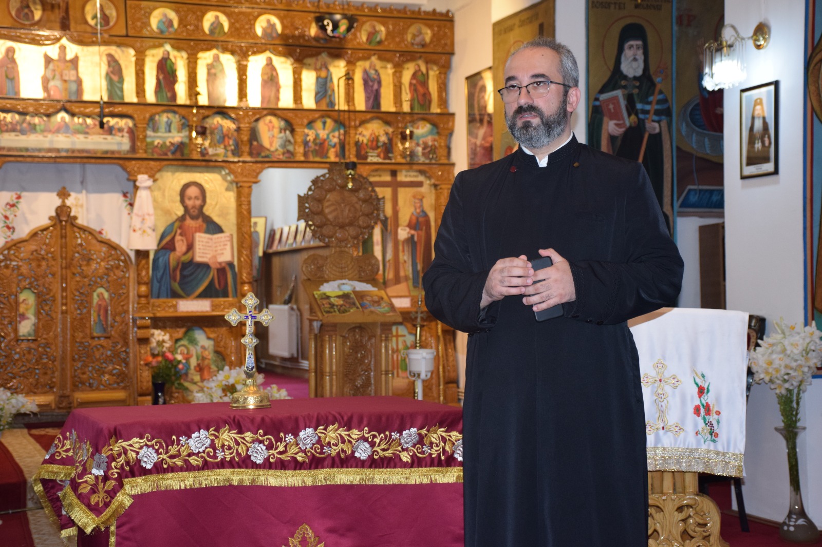 Atelier catehetic pentru preoții din Piatra Neamț și Roznov