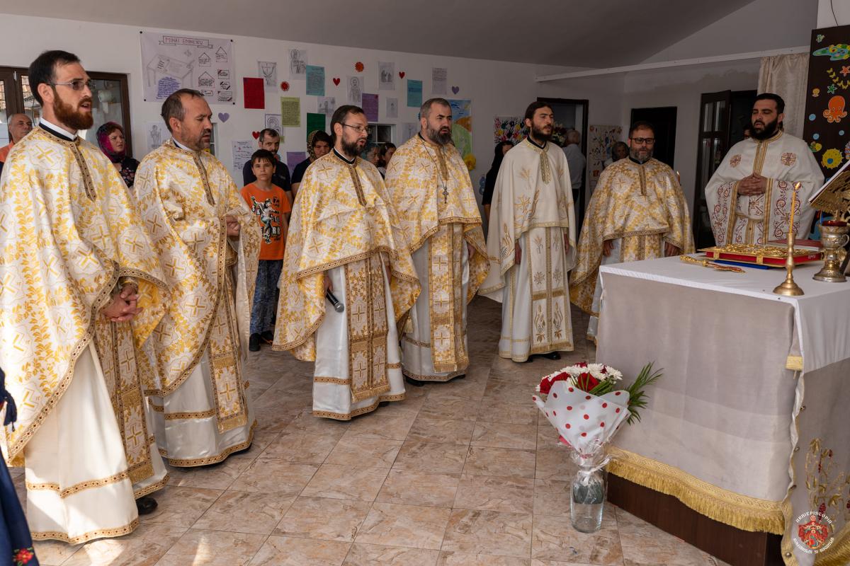 Proiect eparhial catehetic, la Asociația „Suroti – Sfântul Paisie Aghioritul” din Mănăstirea Caşin