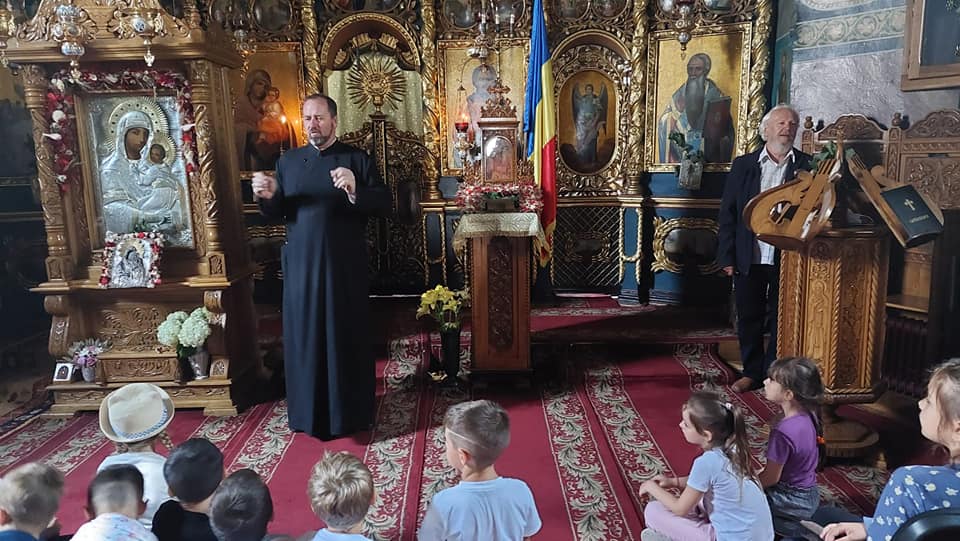 Clipe de neuitat pentru copiii cu cerințe educaționale speciale în cadrul proiectului „Copilăria - univers fără prejudecăți”