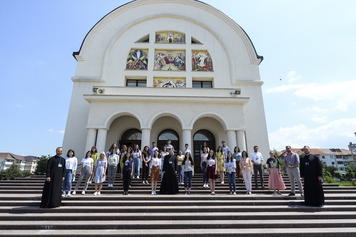 Atelier de public speaking la Catedrala din Onești: „Ne-am propus să gestionăm emoții, dar am dezlănțuit o mare de emoții la despărțire”