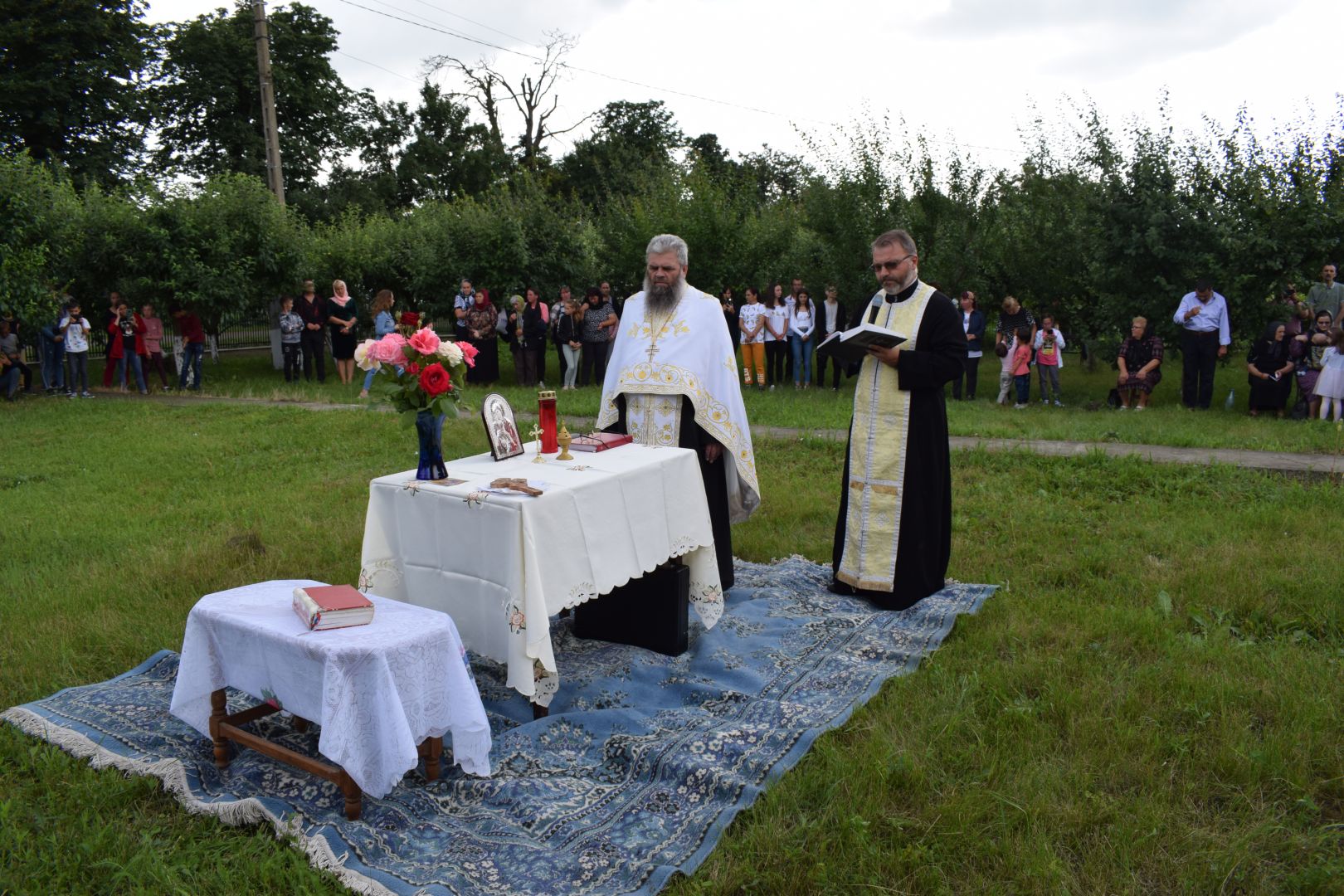 Slujbă misionară în satul Gulioaia, comuna Dîngeni, Protopopiatul Botoșani