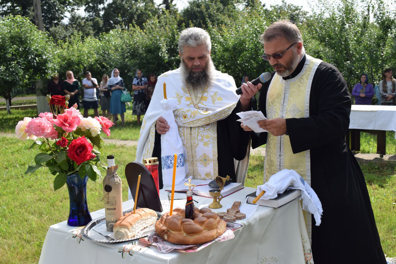 Slujbă misionară în satul Gulioaia, comuna Dîngeni, Protopopiatul Botoșani
