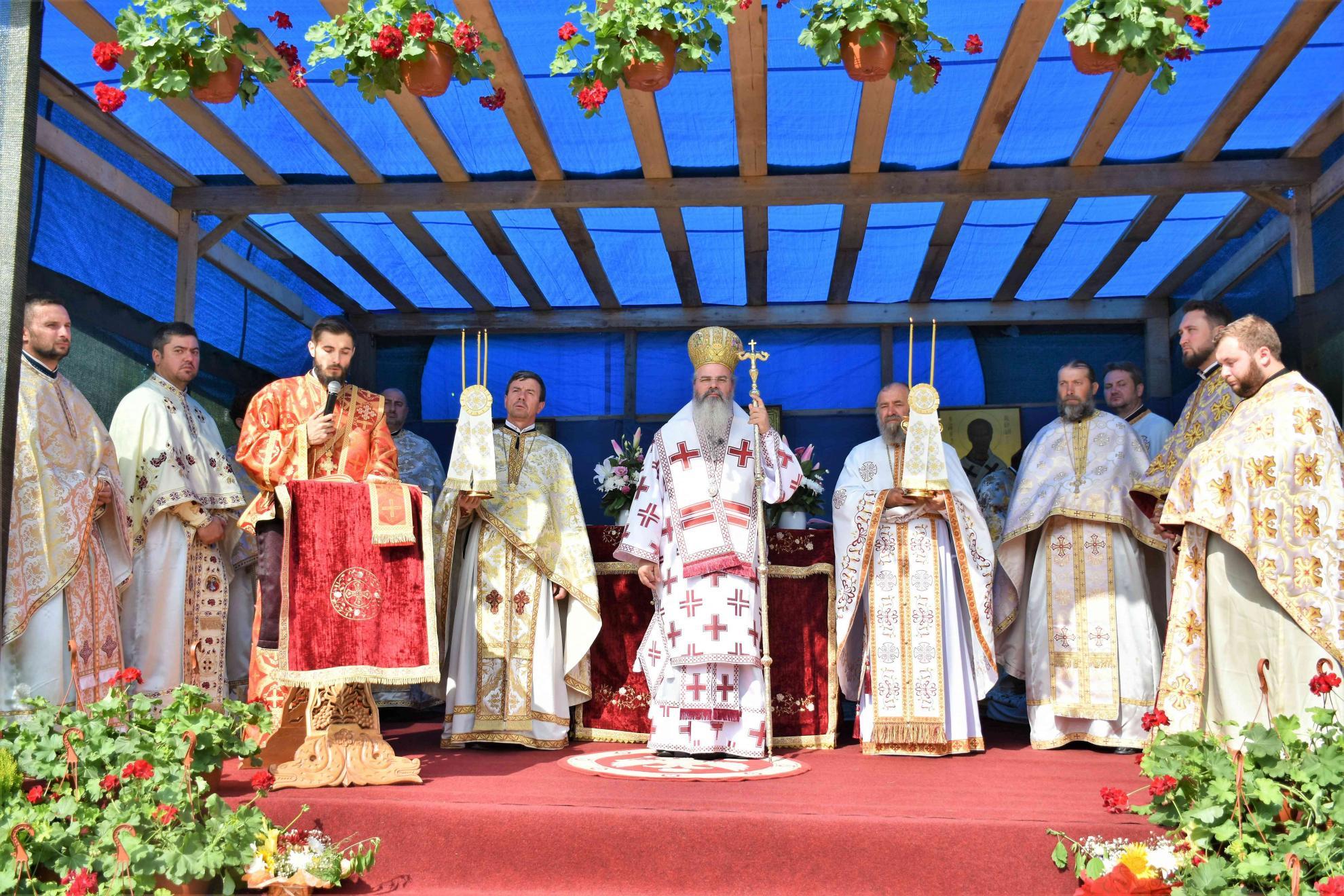 PS Ignatie: „Oricât de impetuoasă ar fi ura lumii împotriva lui Dumnezeu, întotdeauna iubirea este cea care învinge!”