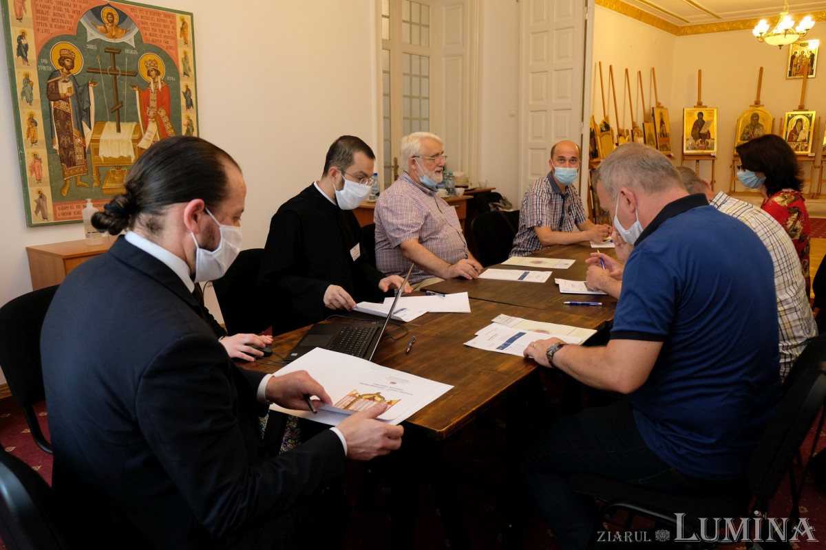 Evaluarea lucrărilor din concursul „Icoana ortodoxă - lumina credinţei”