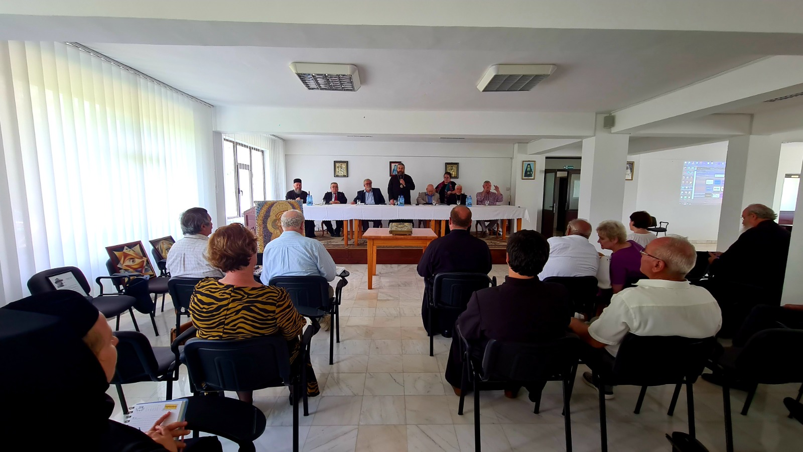 Simpozion la Mănăstirea Neamț: „Evanghelia de la Neamț, 1821-2021, monument al culturii naționale”