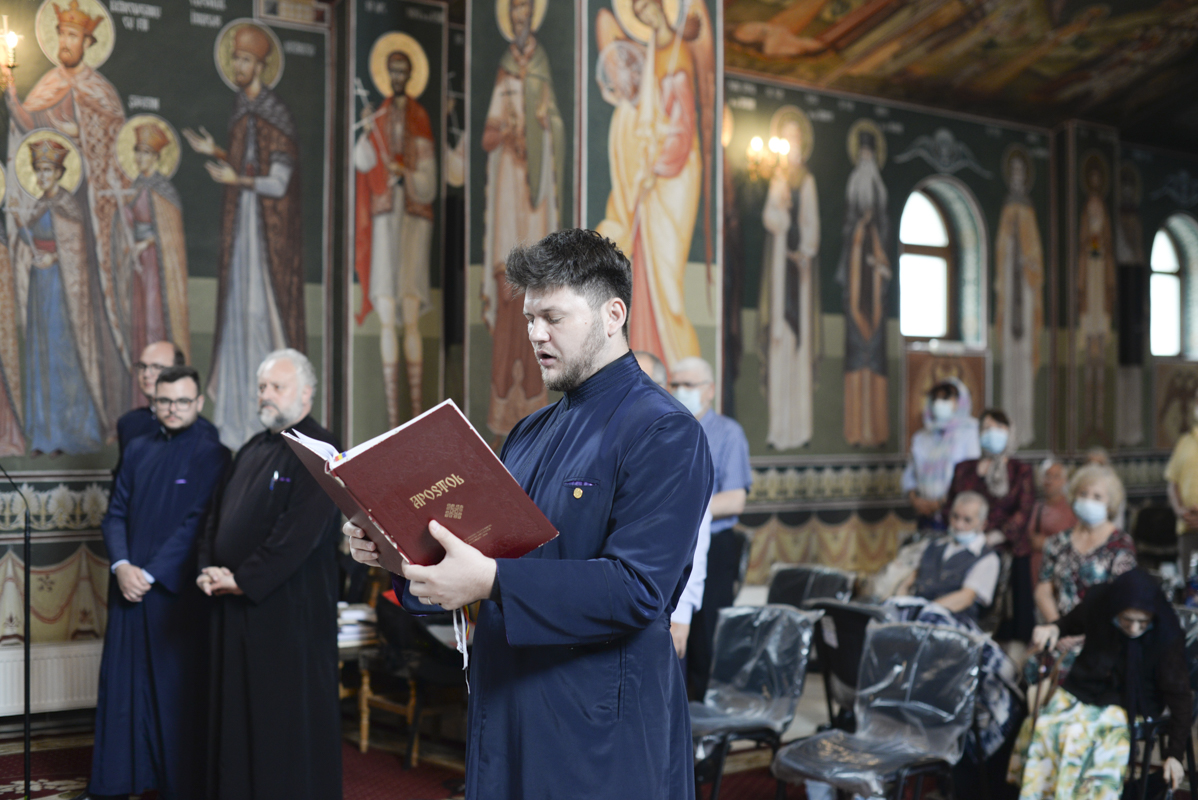 Slujire arhierească la hramul Bisericii „Binecredinciosul Voievod Ştefan cel Mare şi Sfânt” din Iaşi