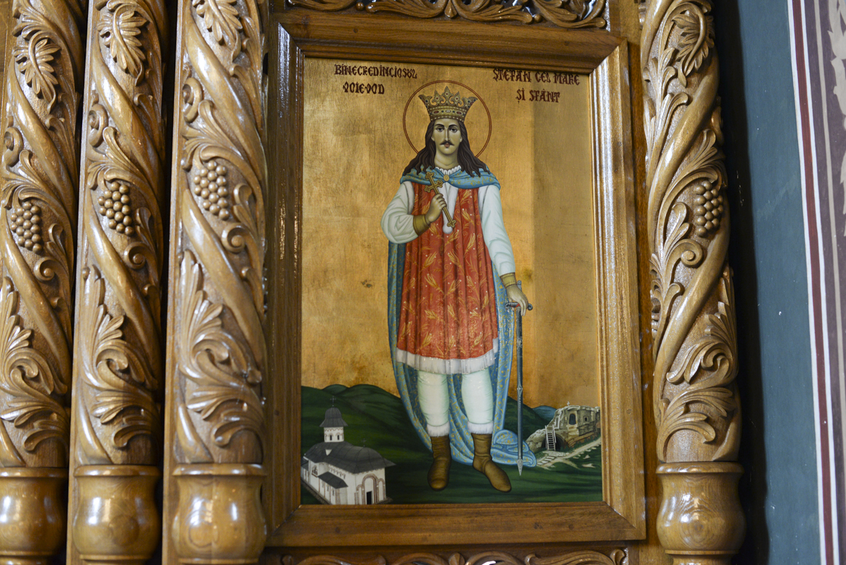 Slujire arhierească la hramul Bisericii „Binecredinciosul Voievod Ştefan cel Mare şi Sfânt” din Iaşi