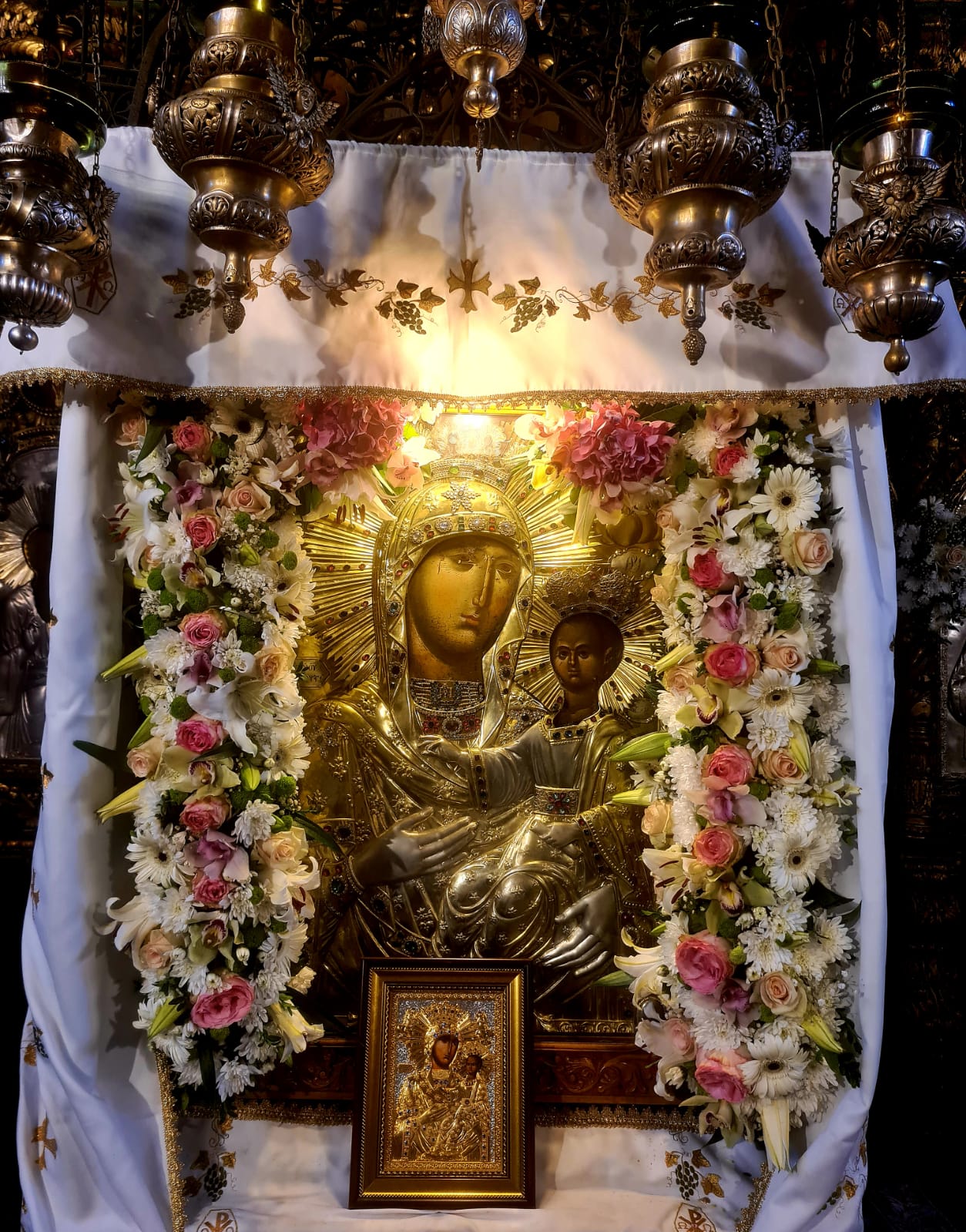 Hramul icoanei Maicii Domnului Îndrumătoarea de la Mănăstirea Neamț