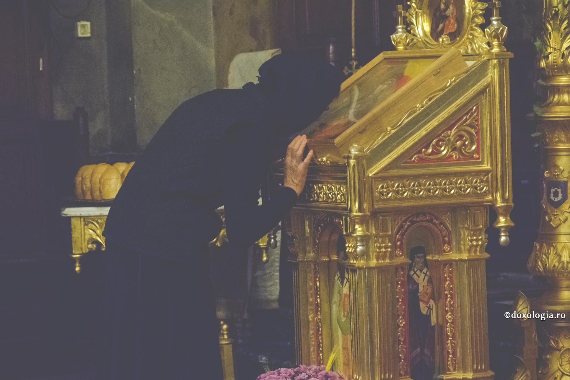 Iubirea de Dumnezeu și de oameni – desăvârșit model de luptă în viața creștinului