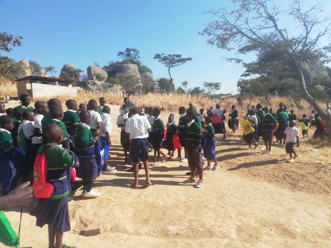 Numărătoarea – podoabă și imaginație pentru copiii care, neavând nimic, au totul! Numărătoarea – podoabă și imaginație pentru copiii care, neavând nimic, au totul!