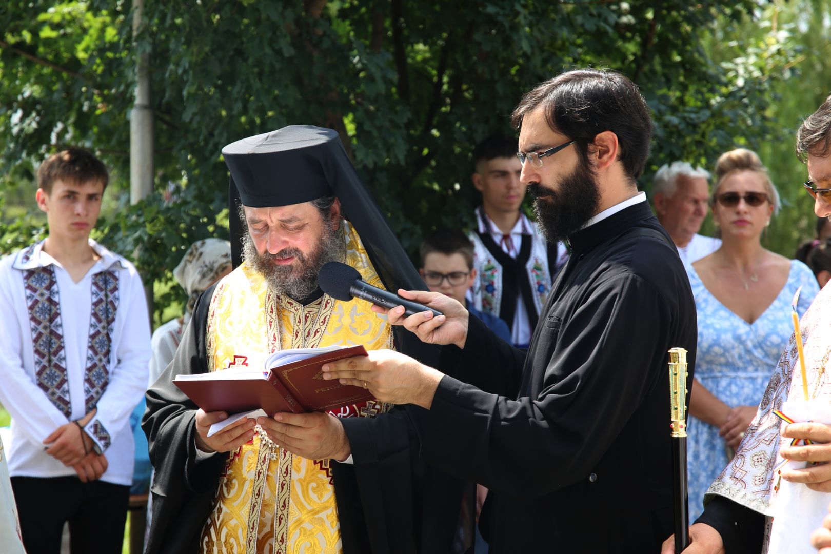 S-au împlinit 14 ani de la trecerea la cele veșnice a Părintelui Patriarh Teoctist. PS Nichifor a oficiat o slujbă de pomenire în satul natal al ierarhului botoșănean